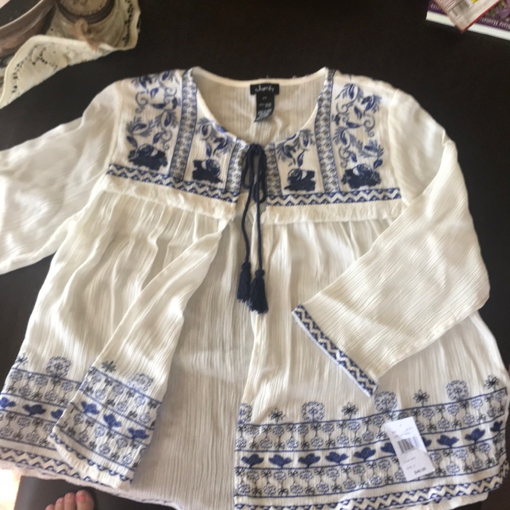 Shirt, Lite Jacket or cover up